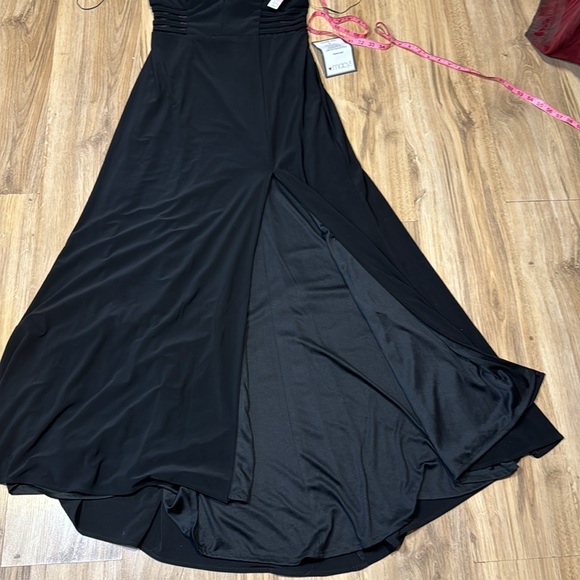 Morgan and Co Black Dress. Womens size 13. NWT. - Picture 14 of 16